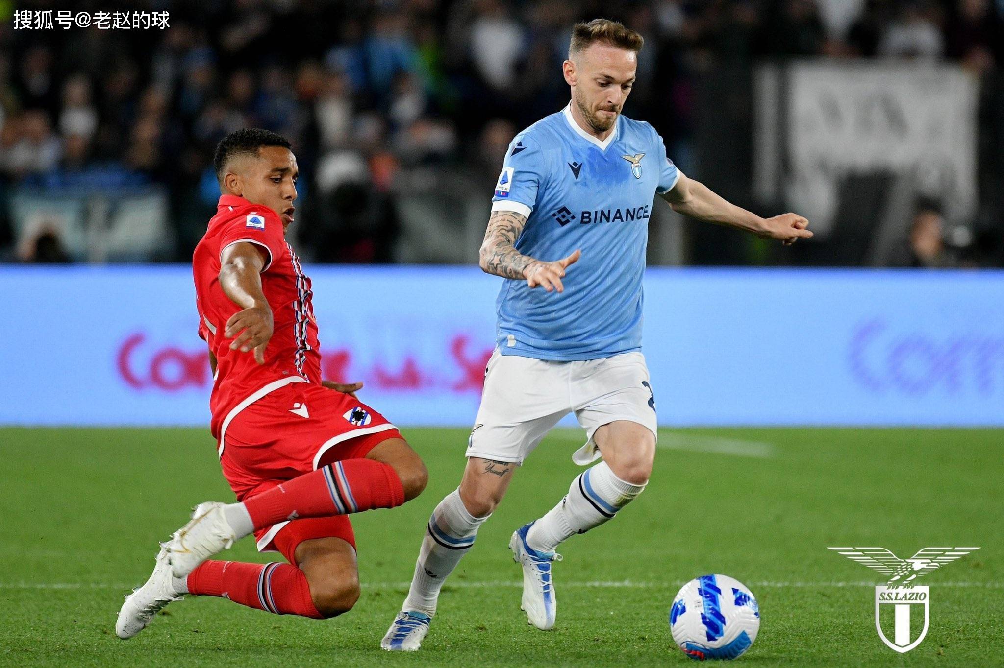 包含赛前体能课后，阿贾克斯主帅复盘备战NBA季后赛，压力陡增，控场能力受关注的词条-爱游戏