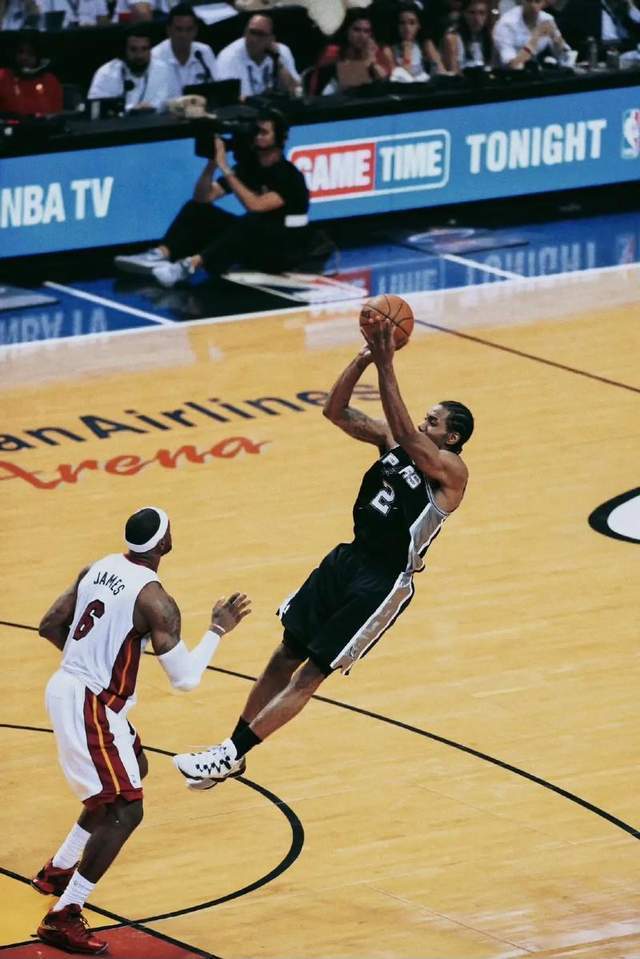 包含赛后新疆广汇篮板制胜——NBA总决赛节点到来，媒体盛赞，团队化学反应显著的词条-ayx